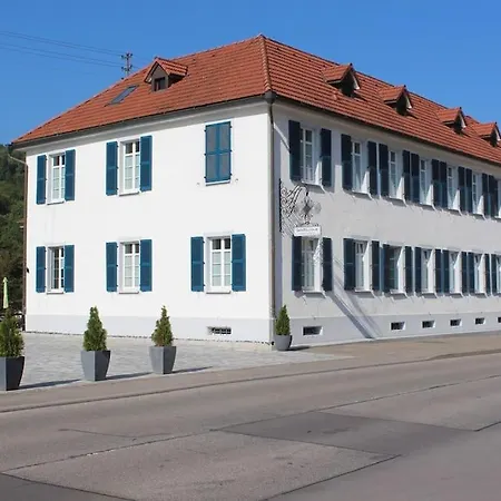 Lägenhet 3,5 Z-wohnung, 2 Schlafzimmer Fuer 4 Personen, 30 Min Zuerich -galileo *